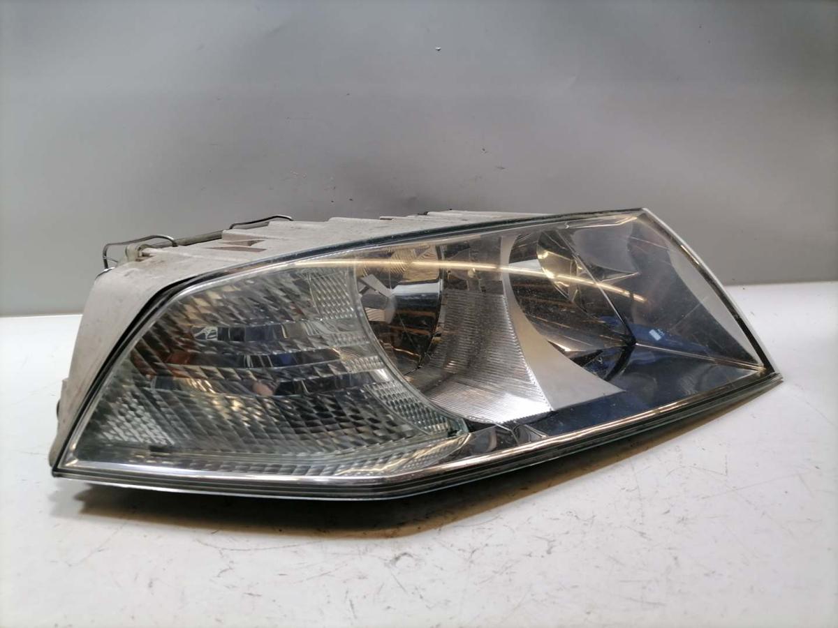 Skoda Octavia 2 original Scheinwerfer vorn rechts Halogen Bj.2005